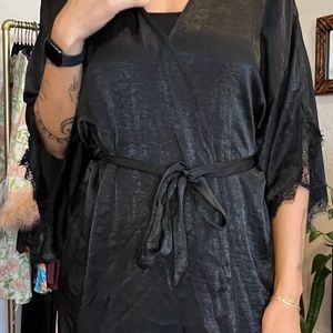 Silk & Lace Crushed Black Robe